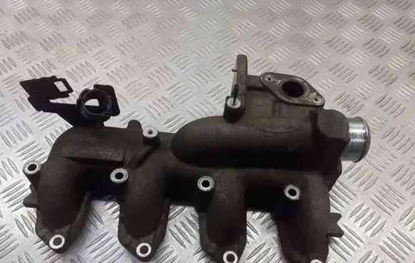 Ford Focus Intake manifold 16100011