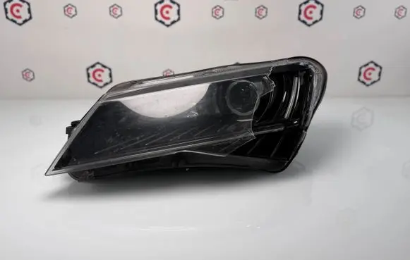 Skoda Superb B5 (3U) Headlight/headlamp 3V1941015A