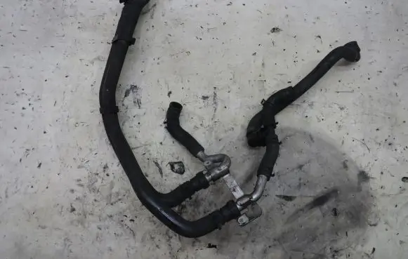 Jaguar XF X260 Air conditioning (A/C) pipe/hose G4D318B402AC