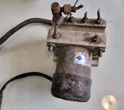 Mazda 626 ABS Pump Ga2g437a0