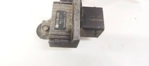 Glow plug pre-heat relay