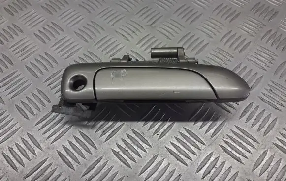 Honda City Front door exterior handle/bracket 