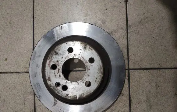 Mercedes-Benz Vito Viano W447 Rear brake disc