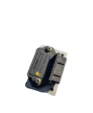 Audi 80 90 B3 Ignition amplifier control unit 211905351D