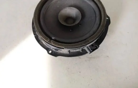 Ford Focus Front door speaker aa6t18808ca aa6t-18808-ca