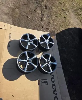 Volvo V50 R15 alloy rim 