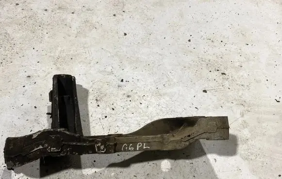 Volkswagen Golf VI Front subframe