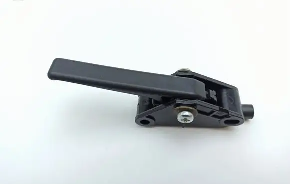 Engine bonnet (hood) release handle