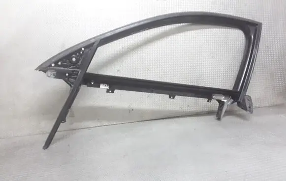 Audi A6 S6 C6 4F Front door window/glass frame 4F0837629