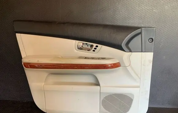 Lexus RX 330 - 350 - 400H Front door card panel trim