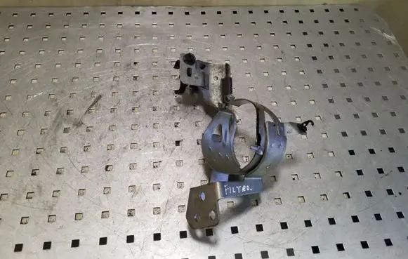 Renault Kadjar Fuel filter bracket/mount holder 