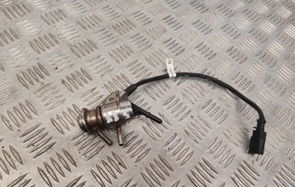 Audi Q7 4M AdBlue injector 4G0131113E