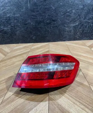Mercedes-Benz E W212 Rear/tail lights