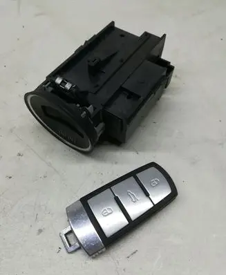 Volkswagen PASSAT B6 Ignition lock 3C0905843Q
