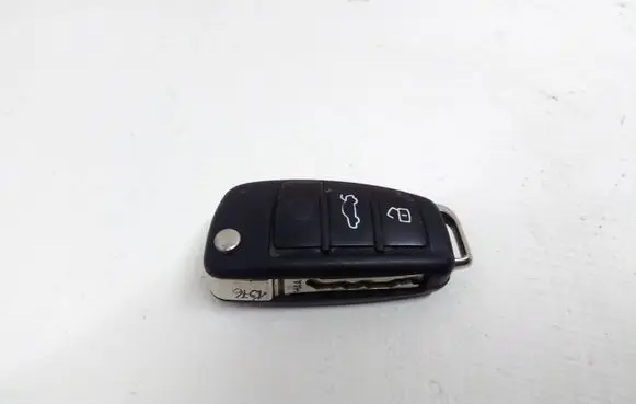 Audi A6 S6 C6 4F Ignition key/card 