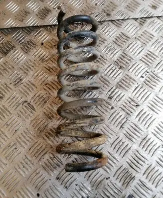Mercedes-Benz E W210 Rear coil spring