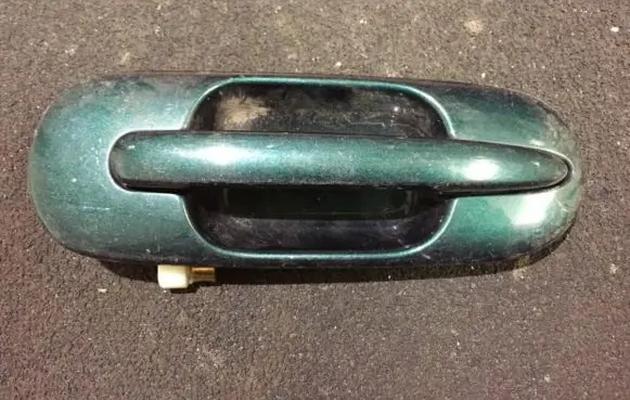 Honda CR-V Front door exterior handle