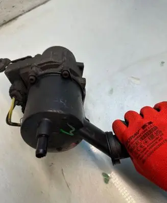 Citroen C4 I Power steering pump 9680989480