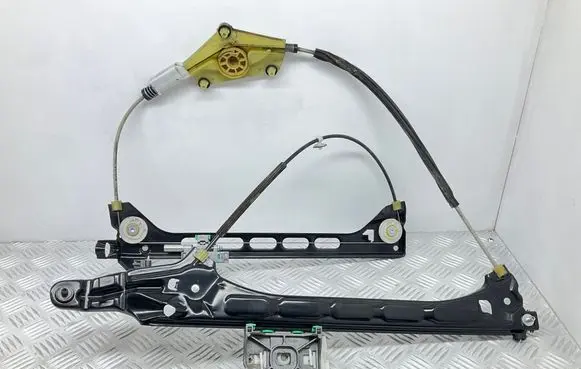 Audi TT TTS Mk2 Front door electric window regulator 8J0837462E