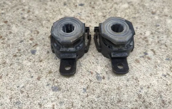 Ford Explorer VI Radiator mount bracket GUGKA
