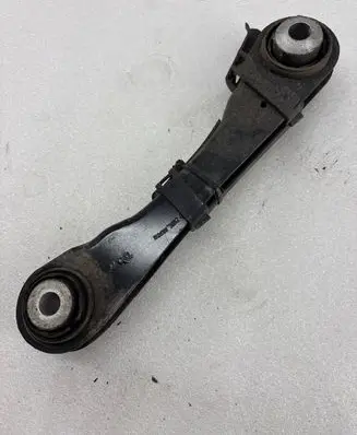 BMW 5 G30 G31 Rear upper control arm/wishbone 6867537