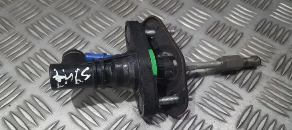 Toyota Auris 150 Clutch master cylinder 3142002061a 31420-02061-a
