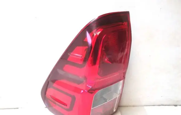 Toyota Hilux (AN120, AN130) Rear/tail lights
