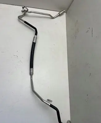 Audi A4 S4 B9 Air conditioning (A/C) pipe/hose 8W1816720