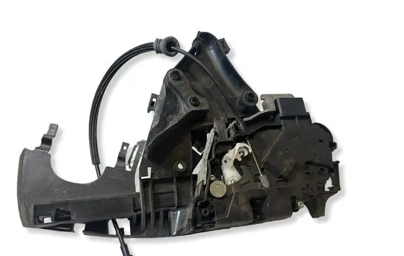Volvo V50 Front door lock 30753657