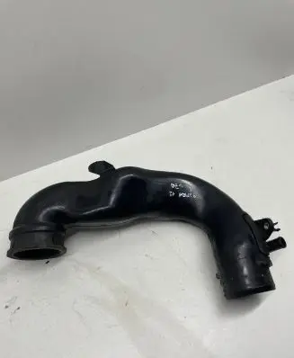Opel Astra J Intercooler hose/pipe 55577108 446362