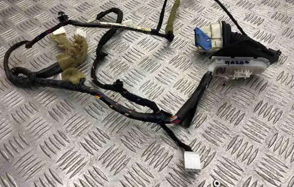 Mazda 6 Front door wiring loom GDN367190