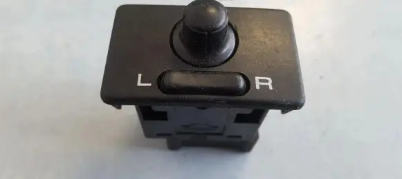 Nissan Almera Wing mirror switch