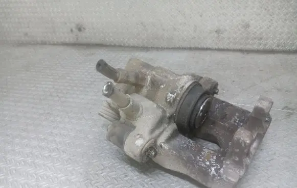 Mazda 3 I Rear brake caliper