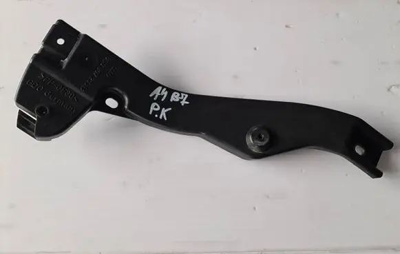 Audi A4 S4 B7 8E 8H Front bumper mounting bracket 8E0807203B