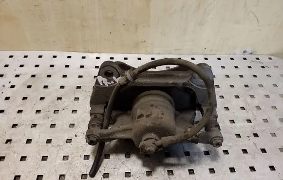 Volkswagen PASSAT B8 Front brake caliper