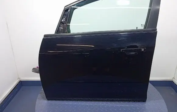 Opel Astra J Front door