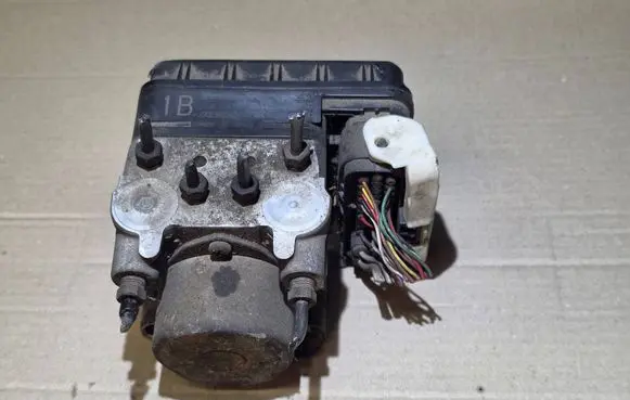 Toyota RAV 4 (XA20) ABS Pump 4451042080 8954142050 1338000020