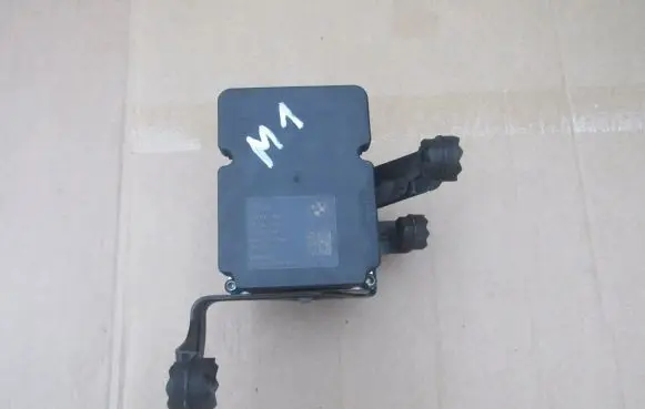 BMW 1 F20 F21 ABS Pump 6862247 F20F21F30F31
