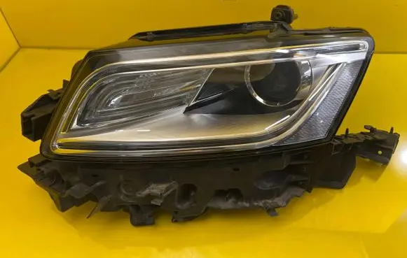 Audi Q5 SQ5 Headlight/headlamp 8R0941031C