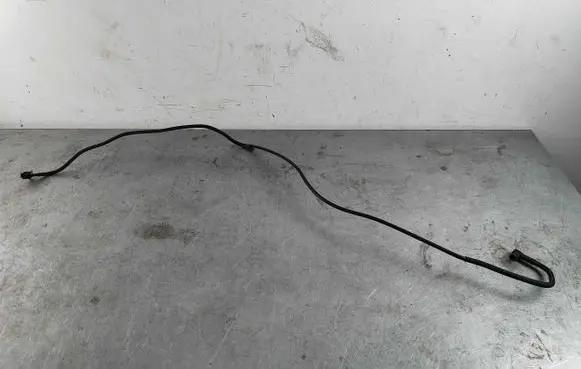 Land Rover Discovery Sport Engine coolant pipe/hose LR072047