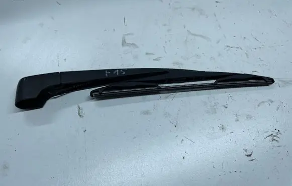 BMW X5 F15 Rear wiper blade arm
