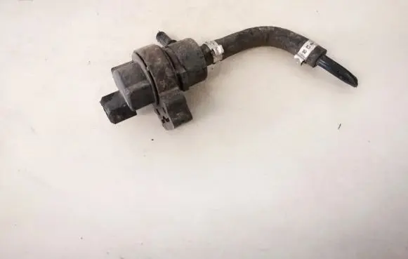 Mercedes-Benz ML W163 Valve vacuum a1634700493