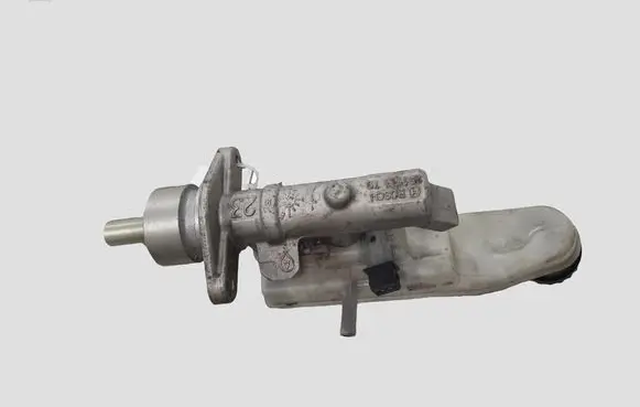Toyota Corolla Verso AR10 Master brake cylinder 25113379