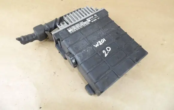 Mercedes-Benz 190 W201 Engine control unit/module 0280800392 KE0035 0105455732