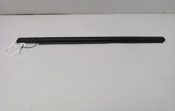 Mercedes-Benz C W203 Rear side glass trim 