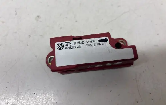 Volkswagen Golf IV Airbag deployment crash/impact sensor 1J0909606D