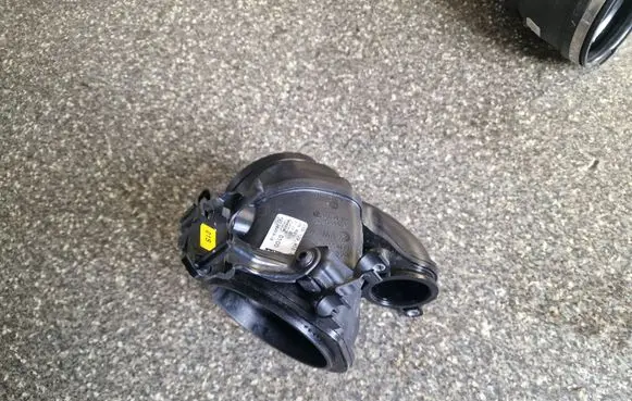 Audi A7 S7 4K8 Throttle valve 059129955BB