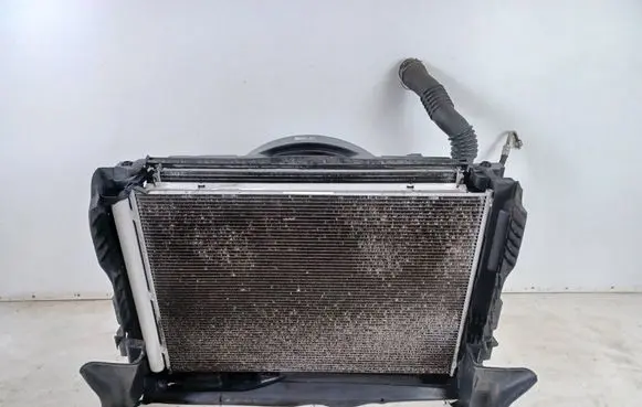Mercedes-Benz C W205 Radiator set A0995000454
