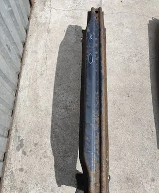 Volkswagen Jetta VI Rear bumper cross member 5C6807311
