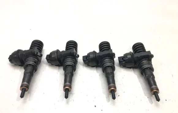 Audi A4 S4 B6 8E 8H Fuel injectors set 